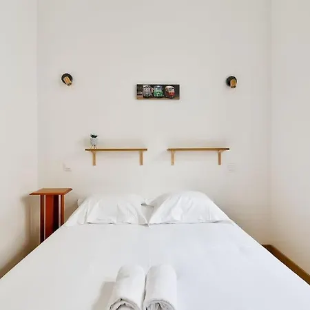 Modern 1br Flat In The Heart Of 아파트