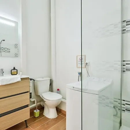Modern 1br Flat In The Heart Of *