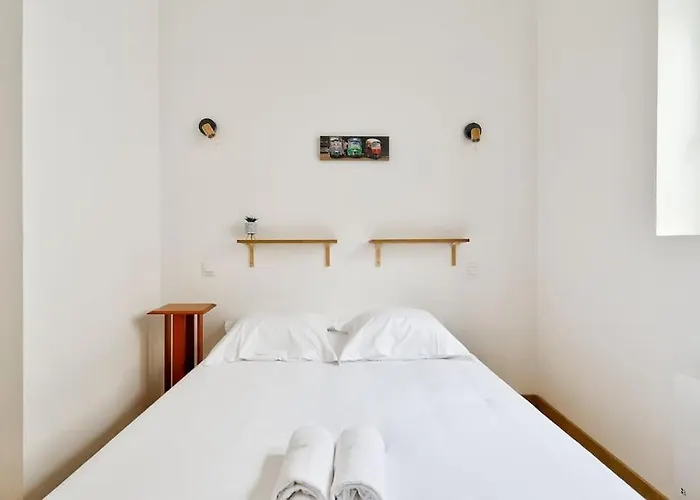 Modern 1br Flat In The Heart Of 아파트
