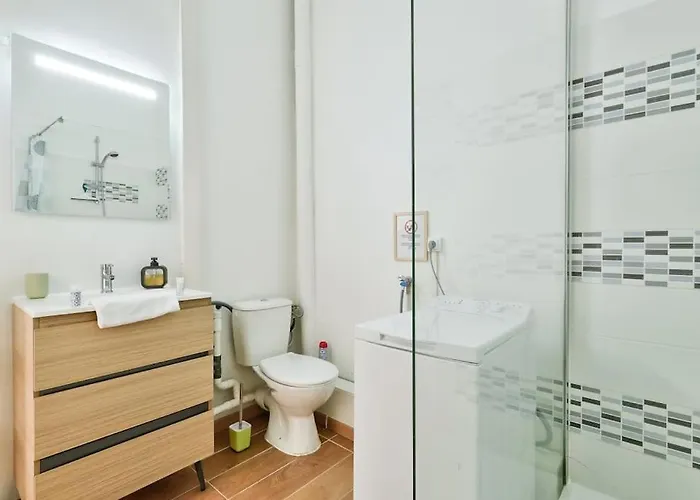 Modern 1br Flat In The Heart Of *
