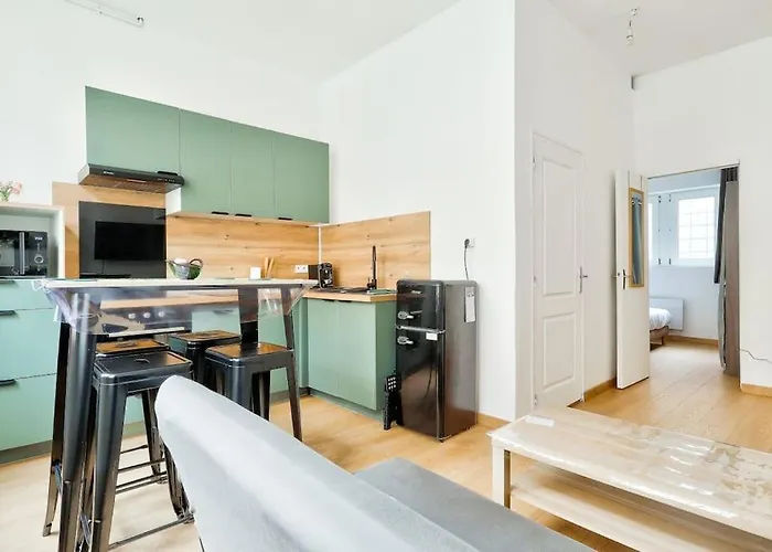 Modern 1br Flat In The Heart Of *