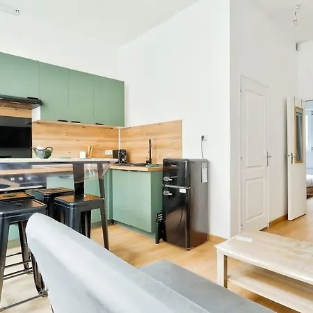 Modern 1br Flat In The Heart Of *